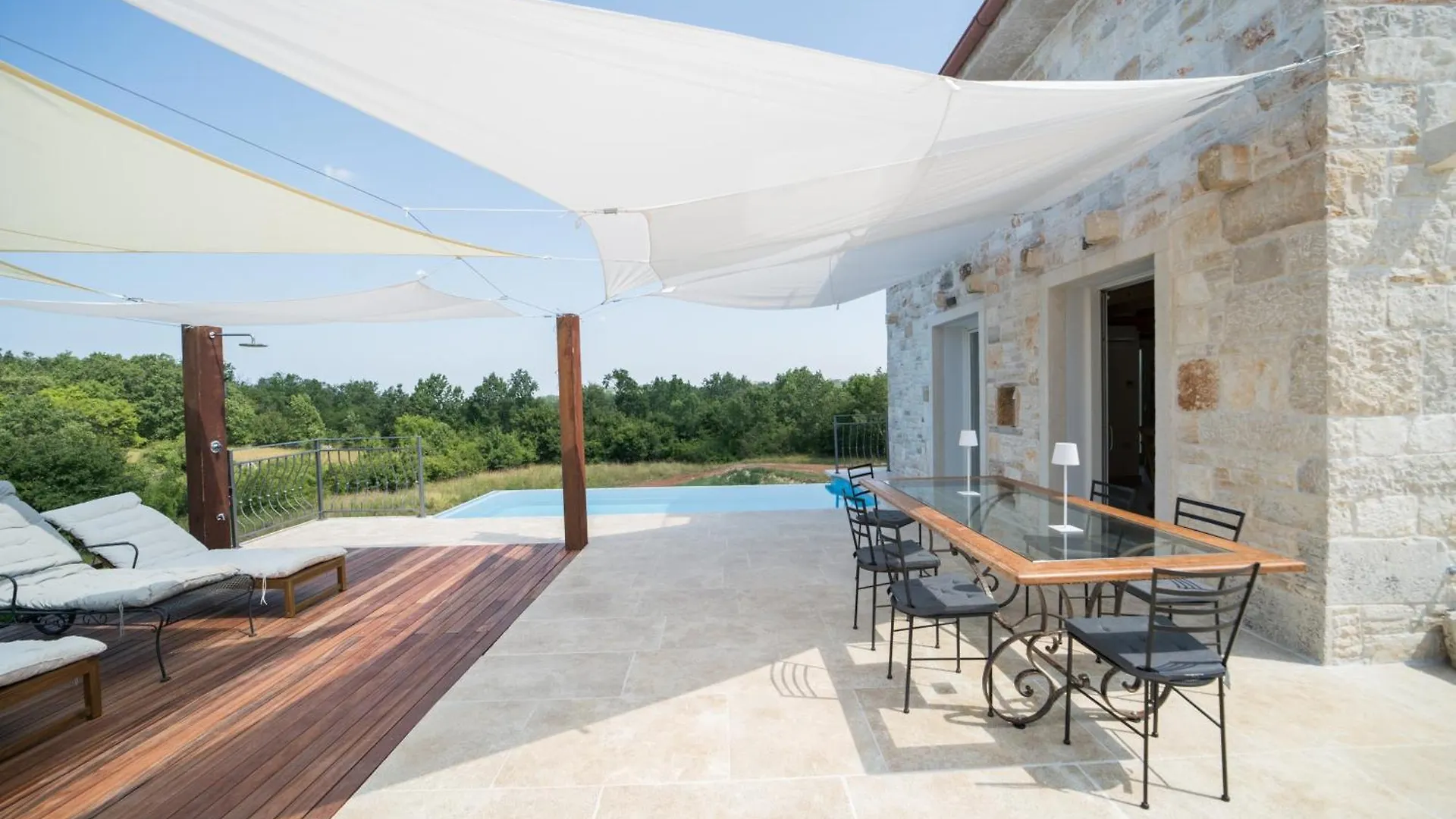 Villa Krug With 3 Bedroom And A Pool Immersed In Nature Near Buje Kremenje